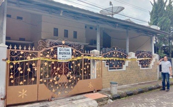 Sulit Bernapas, Detik-detik Penyelamatan Anak di Sumedang yang Disekap dan Dirantai di Ranjang Besi