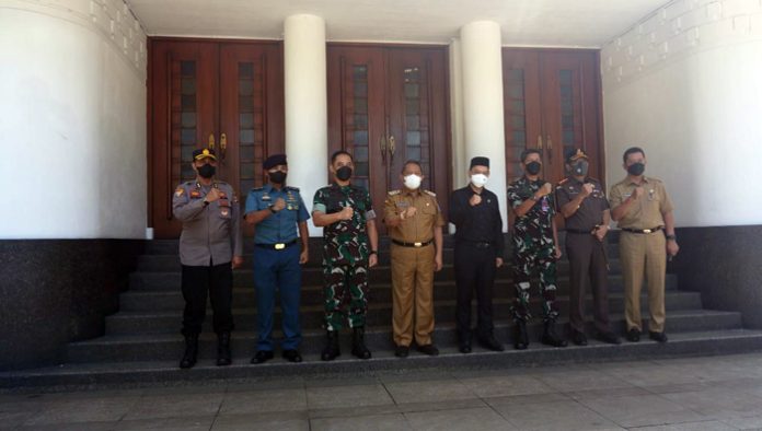 Proaktif dan Berakhlak Menuju Indonesia Emas tahun