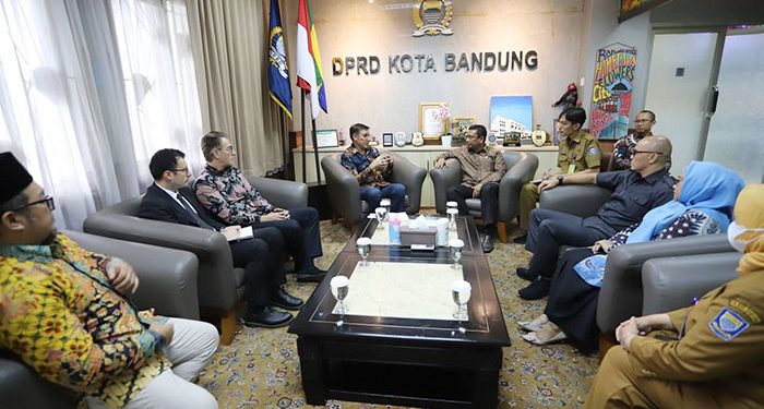 Duta Besar Turki, H.E. Talip Küçükcan, Tawarkan Kerja Sama Berkelanjutan Kepada DPRD Kota Bandung