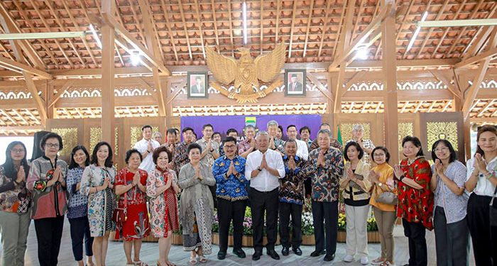 Di Hari Raya Tri Suci Waisak 2568 BE, Momentum Perkokoh Kerukunan dan Toleransi di Kota Bandung