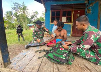 Satgas Yonif 122/TS Gelar Pelayanan Kesehatan Gratis di Perbatasan Papua