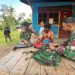 Satgas Yonif 122/TS Gelar Pelayanan Kesehatan Gratis di Perbatasan Papua