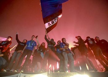 Kota Bandung Membiru, Pj Wali Kota Imbau Bobotoh Jaga Ketertiban dan Keamanan