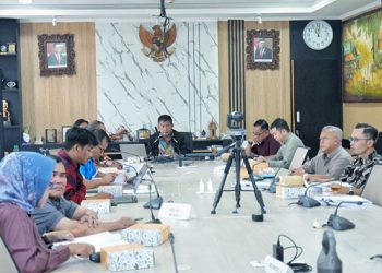 Pansus 8 Gelar Rapat Kerja Pembahasan Pasal per Pasal Raperda tentang Penyelenggaraan Keolahragaan Hingga Pasal Terakhir