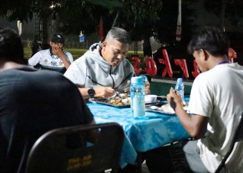 Brigjen TNI Dody Triwinarto Nikmati Kebersamaan Makan Malam Bersama Atlit PON Sulteng