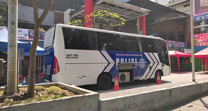 Polrestabes Bandung gelar Operasi Paruh Lodaya 2024, Perpanjang SIM di Layanan SIM Keliling Polrestabes