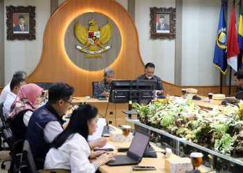 Pansus 6 DPRD Kota Bandung Gelar Rapat Raperda Pengelolaan dan Pembinaan PKL Dorong Kajian Penataan Lokasi Berdagang