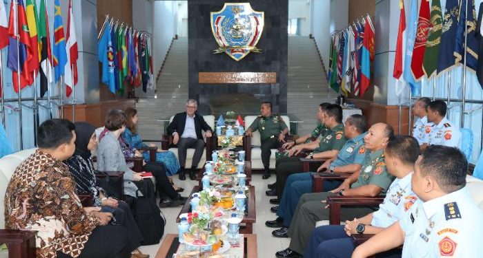 Memiliki Keterampilan dan Pengetahuan Diperlukan Dalam Melaksanakan Tugas Operasi