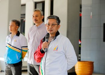 Plh. Kadisdik, M. Ade Afriandi Lepas Kontingen O2SN SMA dan SMK ke Tingkat Nasional Tahun 2024