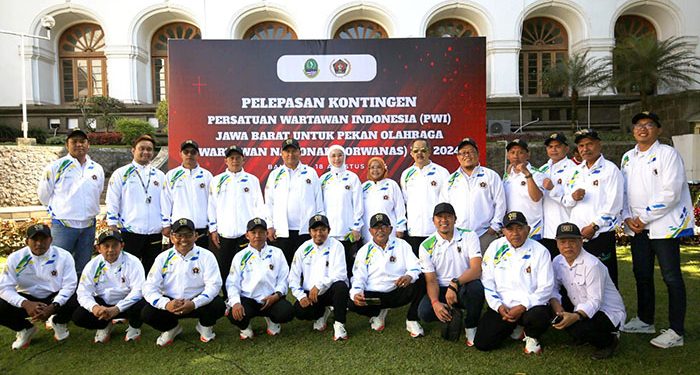 Pj Gubernur Bey Machmudin Lepas Kontingen Porwanas Asal Jabar
