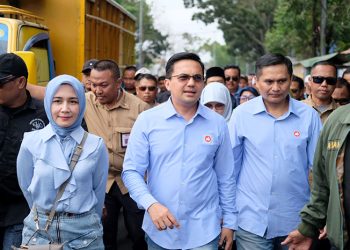 Resmi Mendaftar di KPU, Sahrul Gunawan – Gun Gun Gunawan Kompak Pakai Biru Langit “Alus Pisan”