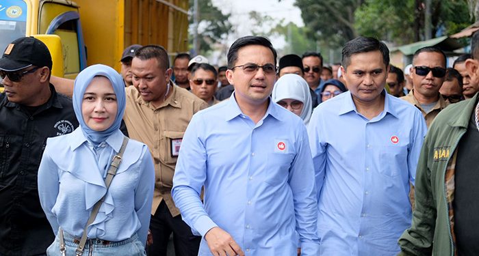 Resmi Mendaftar di KPU, Sahrul Gunawan – Gun Gun Gunawan Kompak Pakai Biru Langit “Alus Pisan”