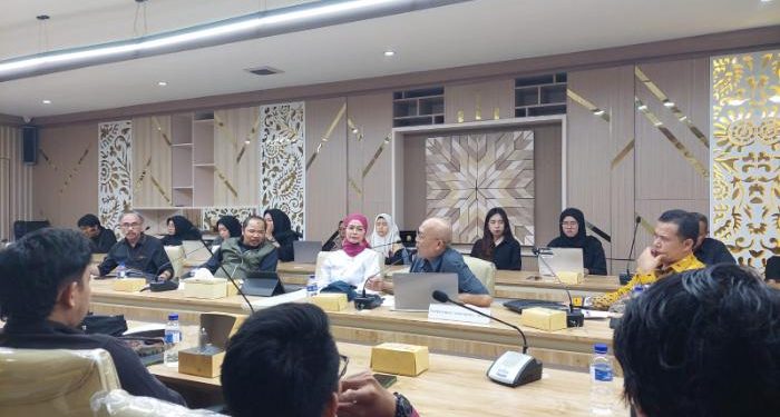 DPRD Komisi V Provinsi Jawa Barat Terima Audiensi Badko HMI Dugaan Penyalahgunaan Dana Baznas Jabar