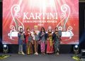 8 Srikandi PosIND Raih Penghargaan Kartini Humas Indonesia