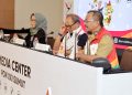 Atlet Legenda Bawa Api Obor Pada Open Ceremony PON XXI Wilayah Sumut