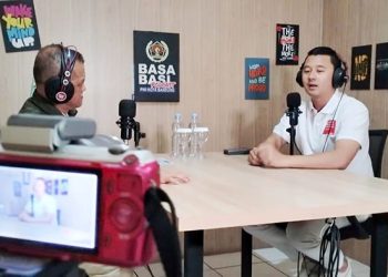 Calon Wakil Wali Kota Bandung, R. Dhani Wirianata Terobos Kemacetan di Kota Bandung Pakai Ojek Online