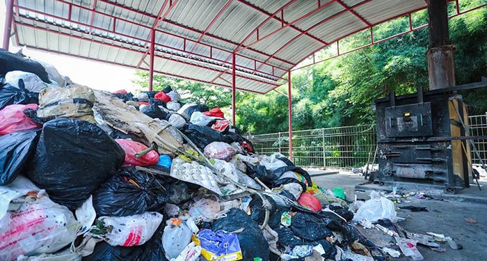 Warga Kota Bandung Yang Ingin Membuang Sampah Besar, Jangan Bingung, DLH Siapkan Layanan Angkut Sampah Besar, Gratis !!!!