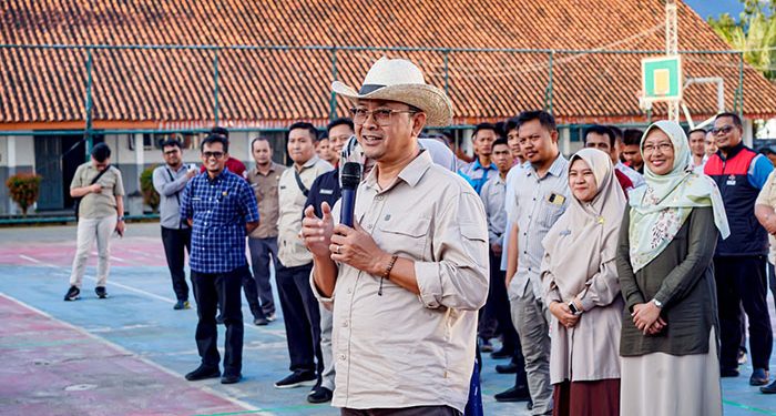 Ade Afriandi Buka Kegiatan “Gelar Aksi dan Lomba Kreativitas SMA Terbuka Se-Cadisdik Wilayah XII” di SMAN 1 Karangnunggal Tasikmalaya