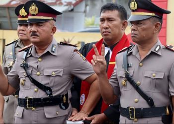 Hans Silalahi dan Ramses Butarbutar Ucapkan Selamat kepada Kapolsek Pagar Merbau IPTU Ronald Sihite