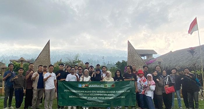Studi Banding Tim PKM Universitas Sangga Buana Bersama Mitra ke Kawasan Agro Edu Wisata Eptilu Garut