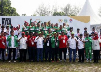 Tim Putra Putri Kriket Sumut Persembahkan Emas