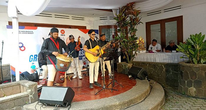 Gelar Lomba Menyanyi untuk Pemusik Jalanan