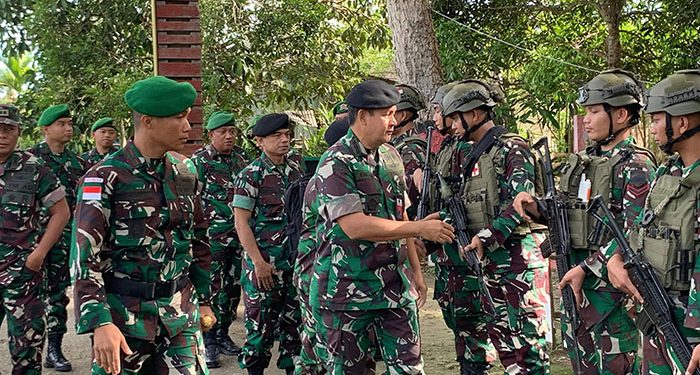 Satgas Pamtas Yonif 131/BRS Terima Kunjungan Tim Ditrah Komhan Ditjen Strahan Kemhan