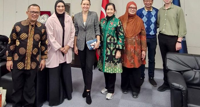 Wakil Rektor III Universitas Sangga Buana YPKP Jadi Narasumber pada International Middle East Symposium: “New Geopolitical Transformations and Sovereignty Issues in The Middle East”