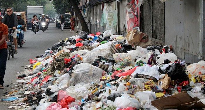 Sampah Menumpuk di Sudut Kota Bandung, Ketua RW Tertawa Iuran Sampah Bulanan yang Setor ke DLHK Lari nya ke Mana