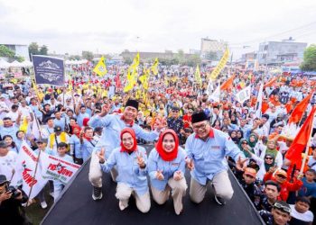 Asriludin-Lom Lom Pukau Kampanye Akbar di Bandar Klippa, Massa Membludak