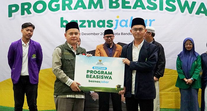 Baznas Jabar Kucurkan Beasiswa untuk Ratusan Mahasiswa