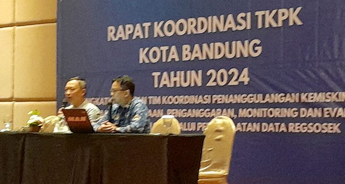 PJ Walikota Bandung Membuka Rakor TKPK