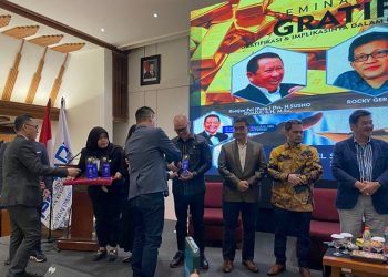 Edwin Senjaya Hadiri Undangan Seminar Nasional dan Diskusi Panel DPC Peradi Bandung