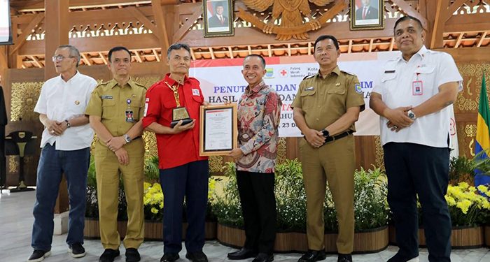 Ketua DPRD Kota Bandung, Kang Asmul Puji Dermawan Pendonor Bulan Dana Kemanusiaan PMI dan Panitia Penggerak