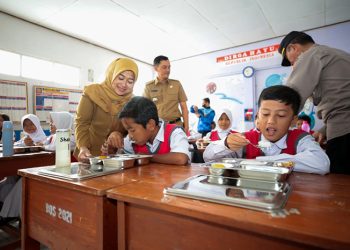 Program Makan Bergizi Gratis Tahap 2 di Kota Bandung Capai 21.271 Siswa