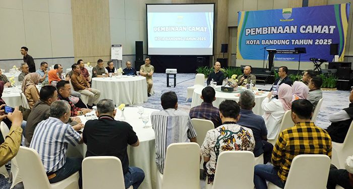 Pembinaan Camat Kota Bandung, Tukar Pikiran dalam Wujudkan Semangat Keberlanjutan