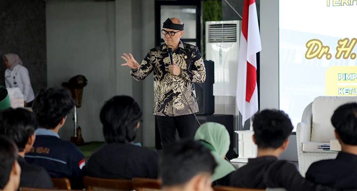 Edwin Senjaya Paparkan Pentingnya Pancasila di Indonesia, Dalam Forum Sekolah Ideologi HMI UIN SGD