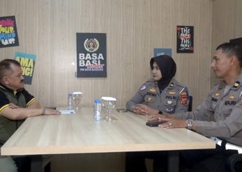 Di Basa Basi Podcast PWI Kota Bandung, Kanit Kamsel Satlantas Polrestabes Bandung Sosialisasikan Berkendara