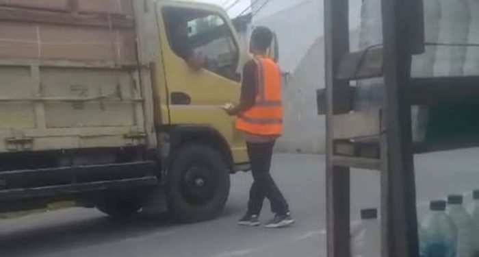 Pengelola Parkir Minta Polisi Menertibkan Jukir Ilegal Krap Ngutip Parkir di Jalan