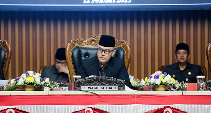 Pj Wali Kota Bandung A. Koswara, Sampaikan Usulan Perubahan Perda Pajak dan Retribusi Daerah