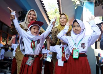 Bedah Visi Bandung Utama, Farhan-Erwin Beberkan Pentingnya Pendidikan untuk Hadirkan Generasi Amanah