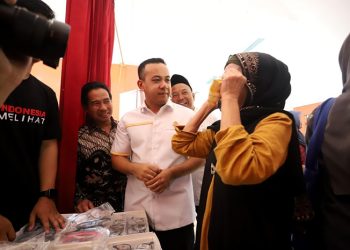 DPRD Kota Bandung, Iqbal Mohamad Usman Gerakkan Program Kacamata Gratis, Bersama Yayasan Indonesia Melihat Nusantara