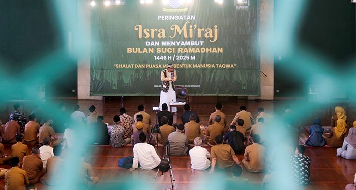 Peringati Isra Miraj : Salat dan Puasa Membentuk Manusia Taqwa