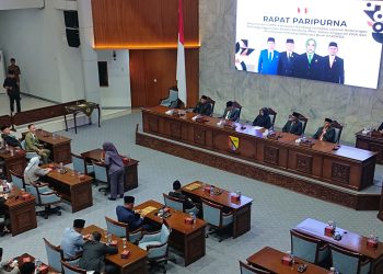 Ketua DPRD Kab. Bandung Hj. Renie Rahayu Hari ini Buka Rapat Paripurna LKPJ Bupati