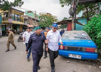 DPRD Kota Bandung, Dampingi Dirjen Kementerian Perumahan Survei Penerima Bantuan Rutilahu