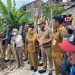 Tegaskan Penertiban Bangunan di Bantaran Sungai, Wakil Wali Kota Bandung Tinjau Lokasi Longsor di Sukajadi