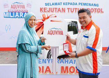 AQUVIVA Rayakan Pemenang Mobil Pertama dari Program Kejutan Tutup Botol Berhadiah Miliaran Rupiah