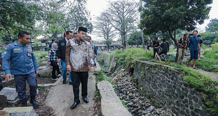 Tinjau Kirmir Roboh di Maleer Utara, Erwin Pastikan Perbaikan dimulai Bulan Agustus 2025