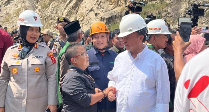 BAZNAS Jabar Salurkan Bantuan untuk Keluarga Korban Longsor Cirebon