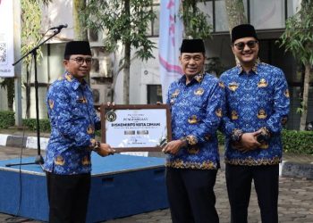 Pemkot Cimahi, Berikan Penghargaan ke 10 Perangkat Daerah Terbaik dalam Implementasi RB Tingkat Kota Cimahi Tahun 2024